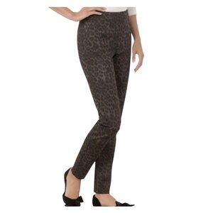 Soft Surroundings Leopard Print‎ Pull on Pants size  M
